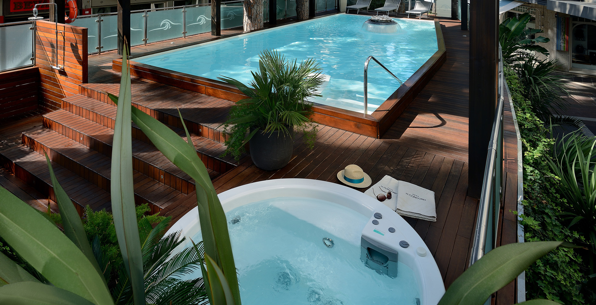 media.Slide_Piscina_4Hotel_Concorde_Riccione